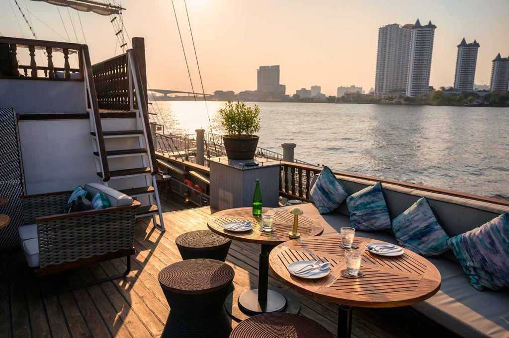 พาแฟนดินเนอร์ ณ ภัตราคารสุดหรูริมแม่น้ำเจ้าพระยา | P-Park Hotel โรงแรมมุสลิมย่านบางพลัด - จรัญสนิทวงศ์