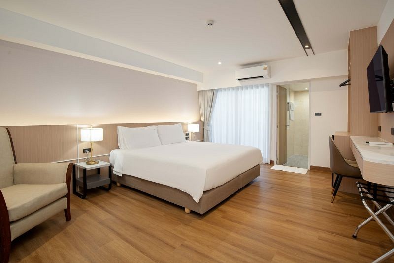 ห้องดีลักซ์ (Deluxe Room) ห้องดีลักซ์ (Deluxe Room)