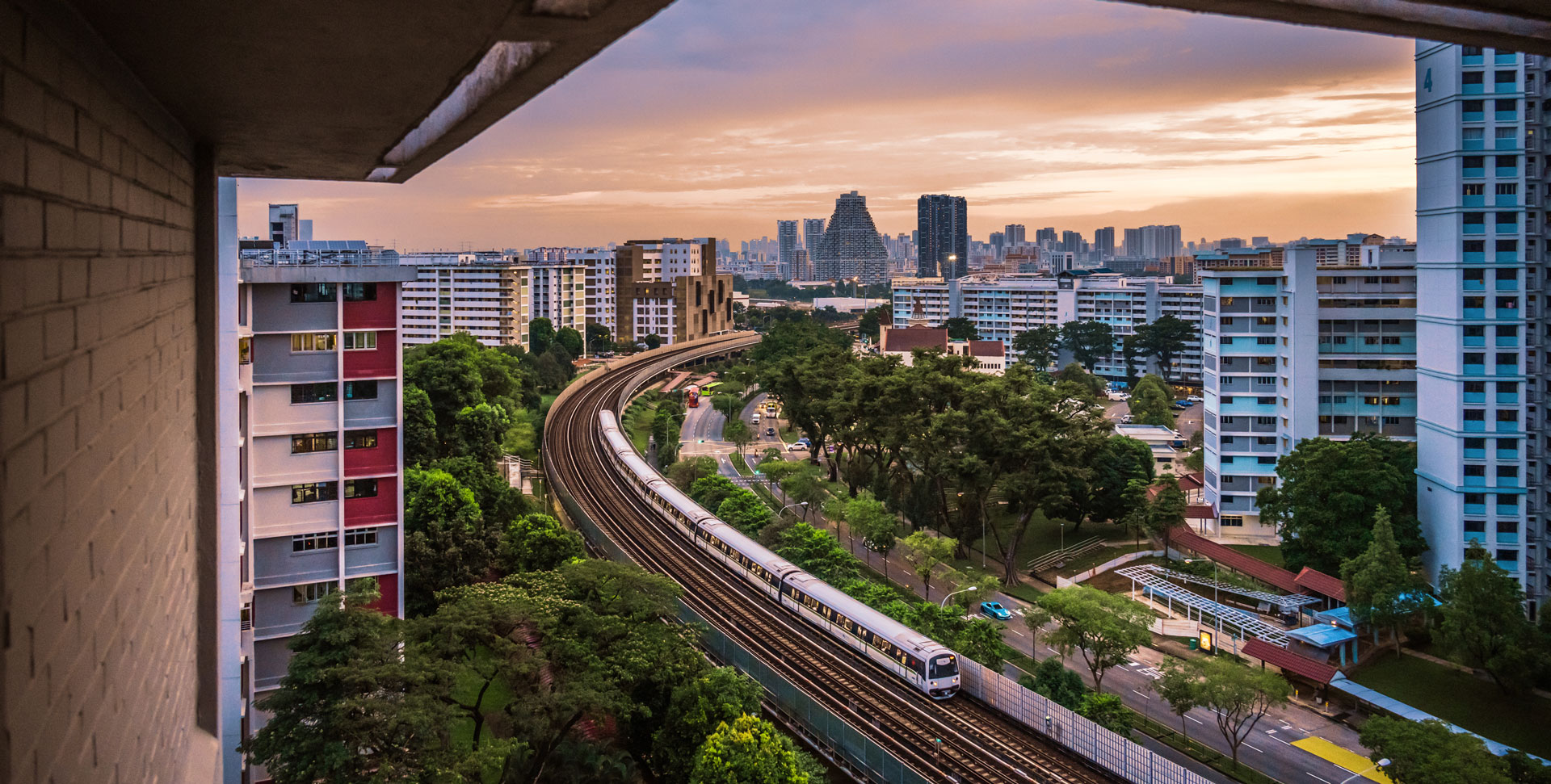 พักโรงแรมใกล้ MRT ดีกว่าอย่างไร? เที่ยวกรุงเทพง่ายขึ้นกว่าที่คิด